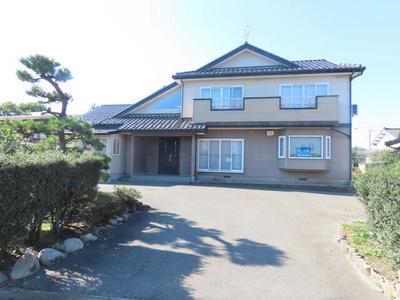 Spacious 7SLDK House in Kosaka, Shibata with 920sqm Land — Image 1, Shibata, Niigata