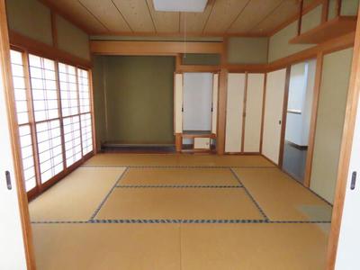 Spacious 7SLDK House in Kosaka, Shibata with 920sqm Land — Image 3, Shibata, Niigata