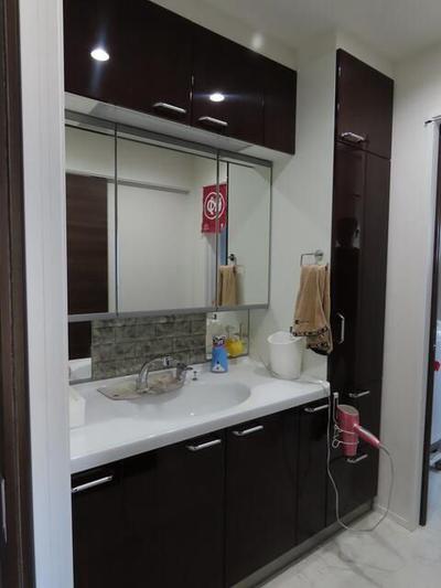 Spacious 8LDK House in Matsumoto with Solar Panels — Image 2, Matsumoto, Nagano