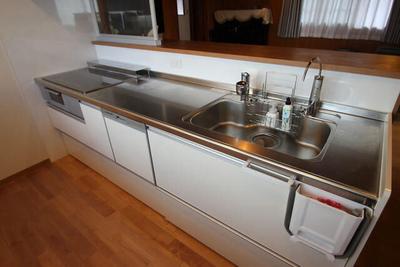 [Hatomark Site] A large two-family house in Ikezonocho, Chikusa-ku, Nagoya City, Aichi Prefecture, 7LDK, used detached house — Image 1, Chikusa, Aichi