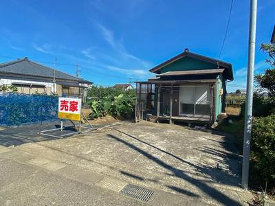 Single-Story Home with Large Garden in Nishikan, Niigata — Image 1, Nishikan, Niigata