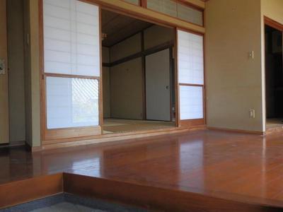 4LDK House for Sale in Wakamatsu, Kitakyushu - 226sqm Land — Image 2, Wakamatsu, Fukuoka