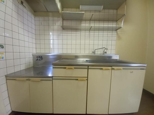 2LDK Apartment for Rent near Kita-34-jo Station, Sapporo - Thumbnail 2