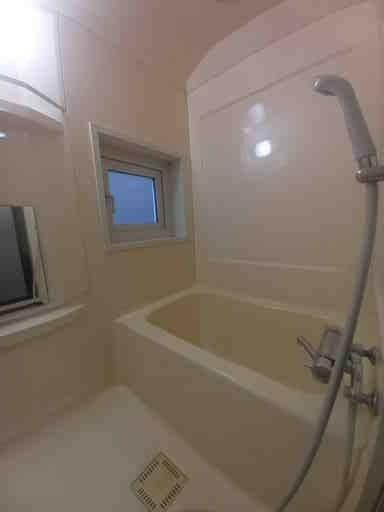 2LDK Apartment for Rent near Kita-34-jo Station, Sapporo - Thumbnail 3