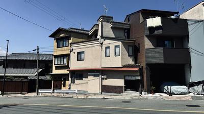 Historic 3-Story House in Kyoto's Higashiyama District — Image 1, Higashiyama, Kyoto