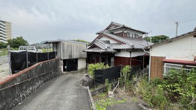Spacious 5LDK House in Omuta City - 266m² Land with Parking — Image 1, Omuta, Fukuoka