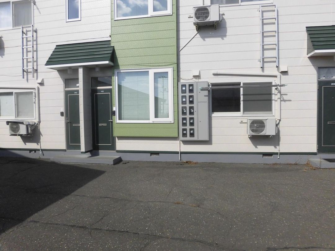 1LDK Apartment for Rent in Ikeda Town, Hokkaido - 38,000 Yen - Thumbnail 2