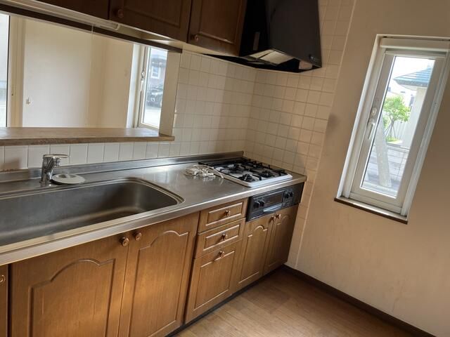 3LDK Terrace House for Rent in Sapporo's Teine Ward - Thumbnail 3