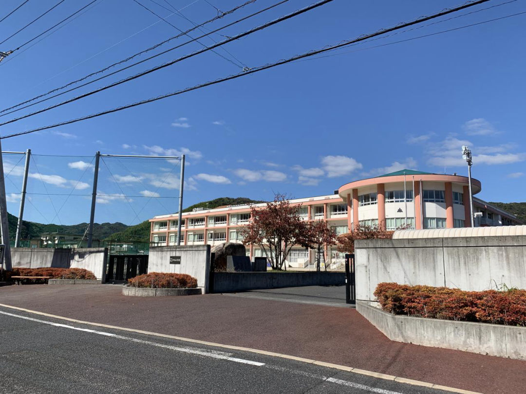 Spacious 4SLDK House in Wakimachi, Yamaguchi - Thumbnail 2