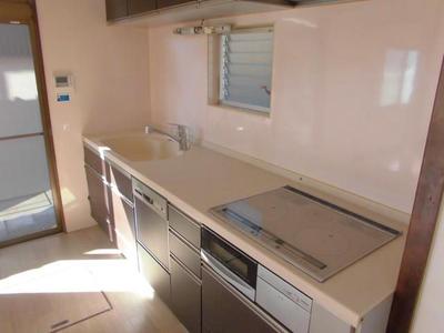 Spacious 4LDK House in Saeki-ku, Hiroshima - 89sqm with Parking — Image 1, Saeki, Hiroshima