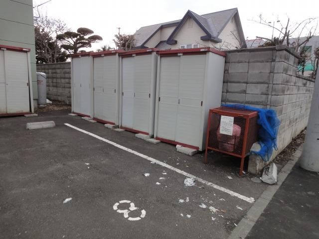 2LDK Apartment for Rent in Ishikari, Hokkaido - 40,000 Yen - Thumbnail 2
