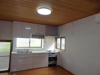Spacious 5DK House in Mishima, Shizuoka Prefecture — Image 2, Mishima, Shizuoka
