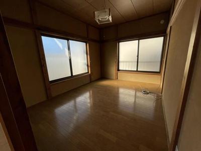 [Hatomark Site] 4DK Used Detached House in Nishi 1-chome, Satte City, Saitama Prefecture — Image 2, Satte, Saitama