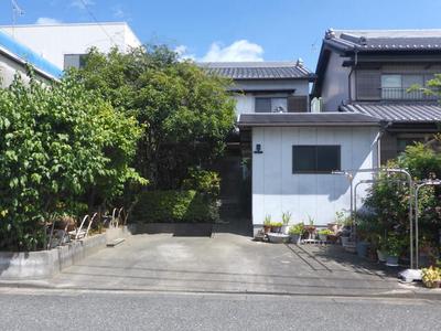 Spacious 4LDK House in Gamagori City Near Schools and Station — Image 1, Gamagori, Aichi