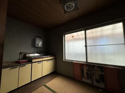 2DK House Near Mitsunawa Station, Miyoshi City - 80.99㎡ with Parking — Image 1, Miyoshi, Tokushima