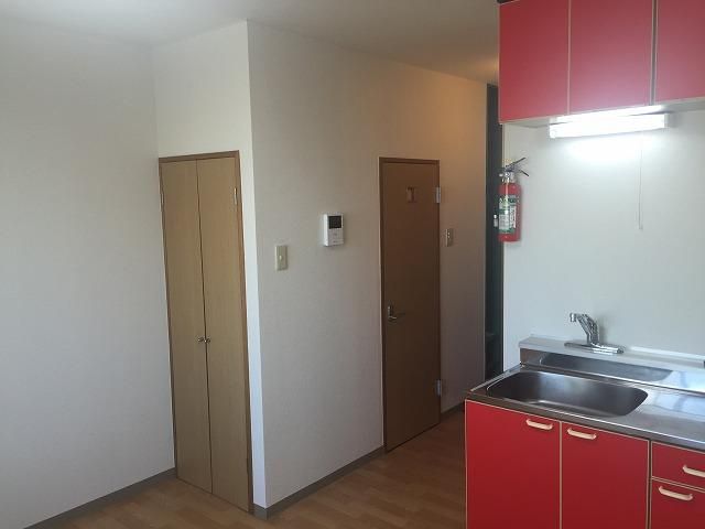1R Apartment for Rent in Minami Ward, Sapporo - Thumbnail 4
