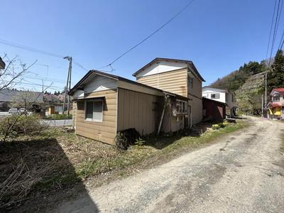 Traditional 6K House in Naruko Onsen Hot Spring Town — Image 1, Osaki, Miyagi