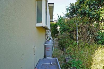 4LDK House for Sale in Misaka-cho, Fuefuki City — Image 3, Fuefuki, Yamanashi