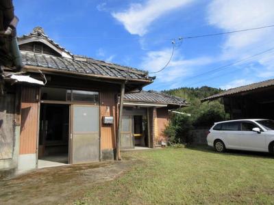 [Hatomark Site] 4K Used Detached House in Nawase, Takasaki-cho, Miyakonojo City, Miyazaki Prefecture — Image 1, Miyakonojo, Miyazaki