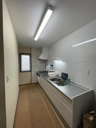 Spacious 4SLDK House in Kyowa, Hokkaido - 553m² Plot — Kitchen, Kyowa, Hokkaido