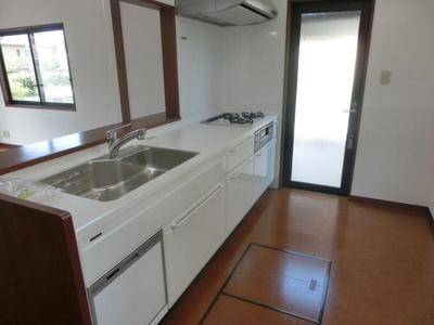 Renovated 4LDK House in Hamasaka, Tottori - 129sqm with 4 Parking Spaces — Image 2, Tottori, Tottori
