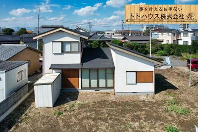 Spacious 4LDK House with 821m² Land in Isesaki, Gunma — Image 1, Isesaki, Gunma