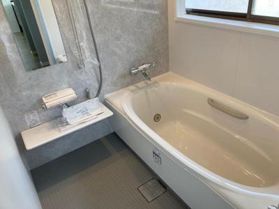 Renovated 4LDK House in Hyuga City, Close to Schools and Amenities — Image 3, Hyuga, Miyazaki