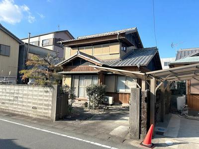 Spacious 6DK House for Sale in Uraguchi, Ise City — Image 1, Ise, Mie