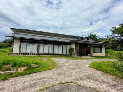 Spacious 5DK House with Large Garden in Miyanai, Nanyo — Image 1, Nanyo, Yamagata