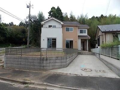 Spacious 4LDK House in Togane City with Large Garden — Image 1, Togane, Chiba