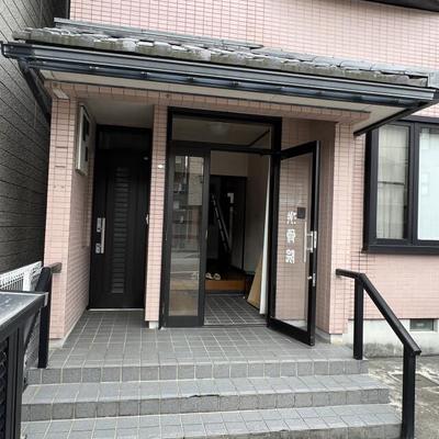 Spacious 3K House with Former Clinic in Oyabe City — Image 2, Oyabe, Toyama