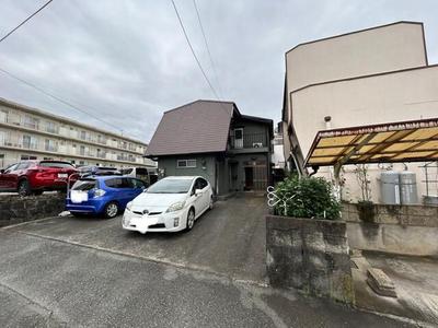 Spacious 4DK House in Fuji City - Minutes from Iriyamase Station — Image 1, Fuji, Shizuoka