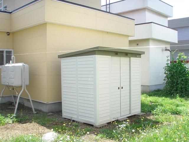 3LDK House for Rent in Quiet Sapporo Neighborhood with 2 Parking - Thumbnail 2