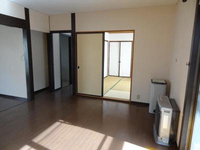 4LDK Family Home in Takizawa - South Facing with Double Parking — Image 2, Takizawa, Iwate