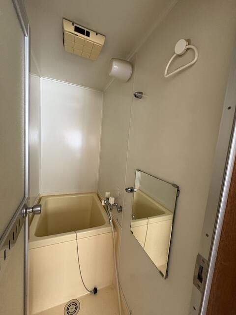 1DK Apartment for Rent in Ebetsu, Hokkaido - 18,000 Yen - Thumbnail 4