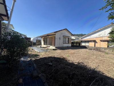 Traditional 7K House with Guest House Near Nichinan Coast — Image 2, Nichinan, Miyazaki