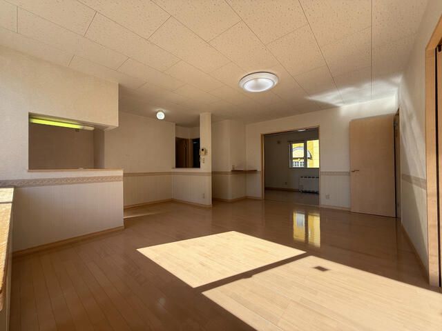 3LDK Apartment for Rent in Asahikawa, Hokkaido - 78.8 sqm - Thumbnail 3