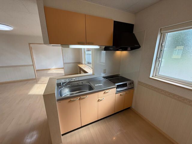 3LDK Apartment for Rent in Asahikawa, Hokkaido - 78.8 sqm - Thumbnail 2