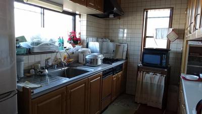 Spacious 7LDK House in Minamiawaji with Extra Farmland — Image 3, Minamiawaji, Hyogo