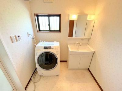 Spacious 4LDK House Near Ginmizu Station, Omuta City — Image 2, Omuta, Fukuoka