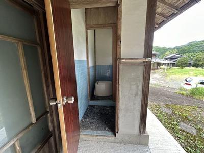 Spacious 7DK House with Large Land Plot in Takeo, Saga — Image 7, Takeo, Saga
