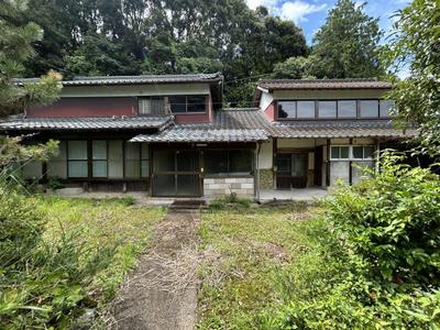 Spacious 7DK House with Large Land Plot in Takeo, Saga — Image 1, Takeo, Saga
