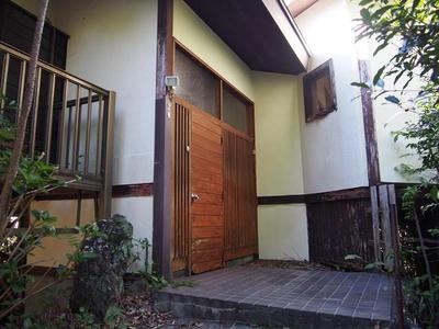 Traditional Japanese House with Hot Spring Access in Ito City — Front_door, Ito, Shizuoka