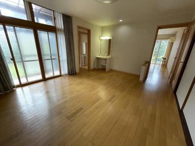 [Hatomark Site] 9DK Used Detached House in Tsukihashi-cho, Hakusan City, Ishikawa Prefecture — Image 3, Hakusan, Ishikawa