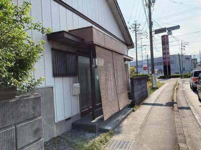 Spacious 3DK House for Sale in Fujieda's Tachibana District — Image 3, Fujieda, Shizuoka