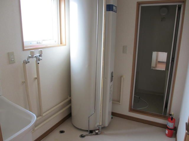 2LDK Apartment for Rent in Nayoro, Hokkaido - Yellow Heights 102 - Thumbnail 4