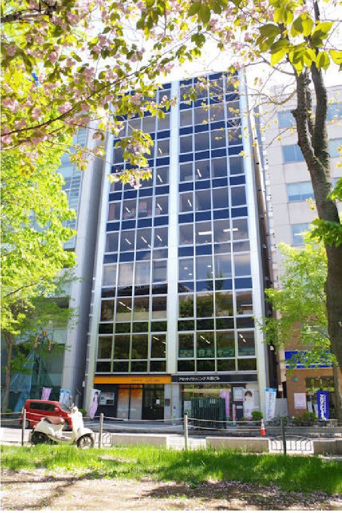2LDK Apartment for Rent in Sapporo Chuo Ward near Nishi 28-chome Station - Image 1