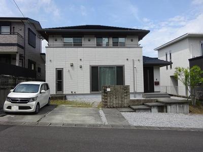 Modern 3LDK House in Tsurugaoka, Nobeoka - Solar Powered Home — Image 1, Nobeoka, Miyazaki