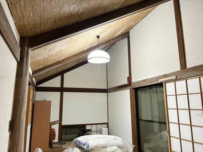 Mountain Cottage with Hot Spring Potential in Izu City — Image 3, Izu, Shizuoka