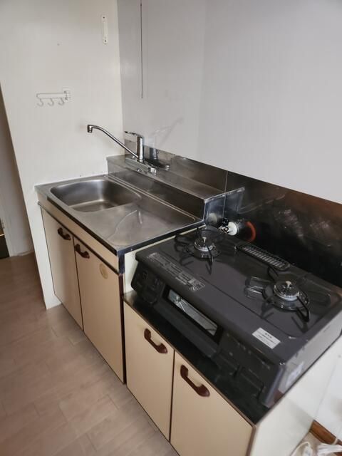 2LDK Apartment for Rent in Sapporo Shiroishi Ward, Hokkaido - Image 1